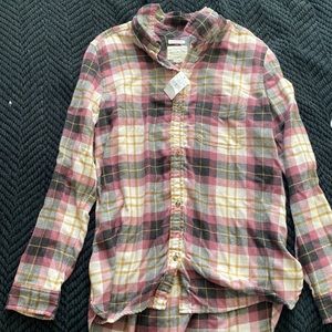 American eagle maroon flannel size medium